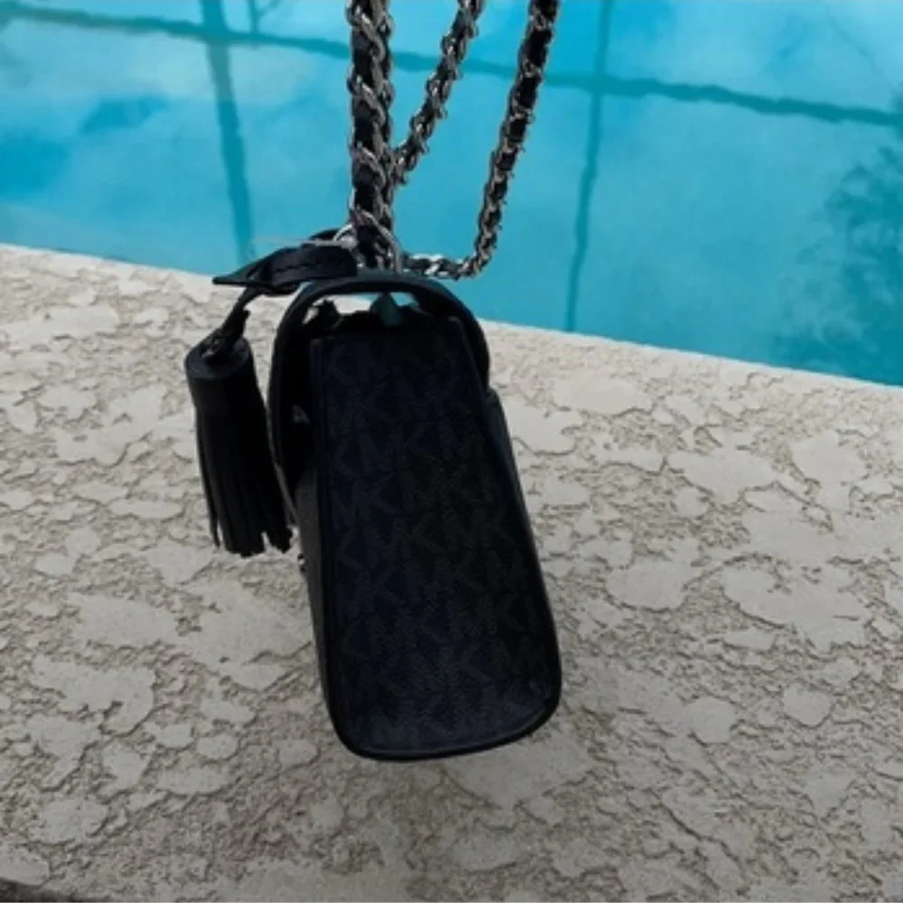 Michael Kors Rose Small Crossbody Black - Picture 3 of 14